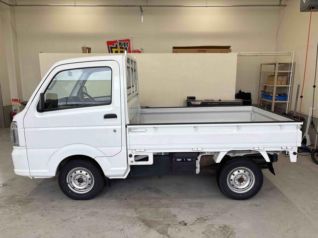 キャリイトラックＫＣエアコン・パワステパートタイム４ＷＤ　ハロゲンヘッドライト　マニュアルエアコン純正ラジオ　リヤ４枚リーフ（秋田県）の中古車
