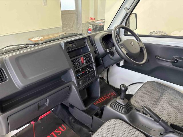 キャリイトラックＫＣエアコン・パワステパートタイム４ＷＤ　ハロゲンヘッドライト　マニュアルエアコン純正ラジオ　リヤ４枚リーフ（秋田県）の中古車