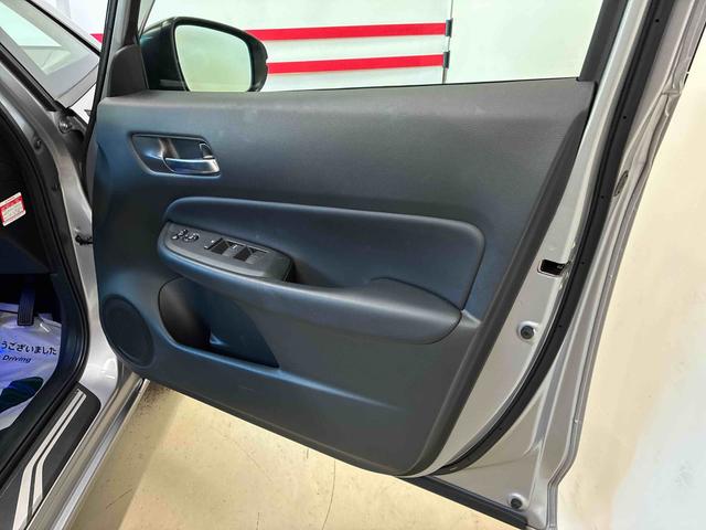 フィットｅ：ＨＥＶホーム２ＷＤ　衝突安全防止機能　ナビ　バックカメラ　クルーズコントロール　オートエアコン／ライト　ＬＥＤヘッド／フォグランプ　キーフリー　ＥＴＣ　サイドカーテンエアバッグ　チルトステアリング　シートリフター（秋田県）の中古車