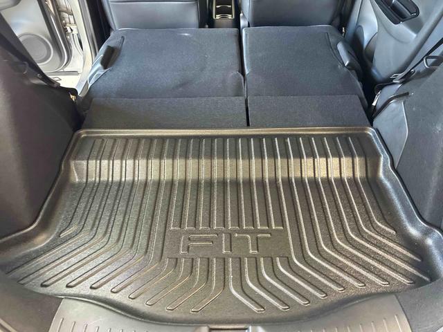 フィットｅ：ＨＥＶホーム２ＷＤ　衝突安全防止機能　ナビ　バックカメラ　クルーズコントロール　オートエアコン／ライト　ＬＥＤヘッド／フォグランプ　キーフリー　ＥＴＣ　サイドカーテンエアバッグ　チルトステアリング　シートリフター（秋田県）の中古車