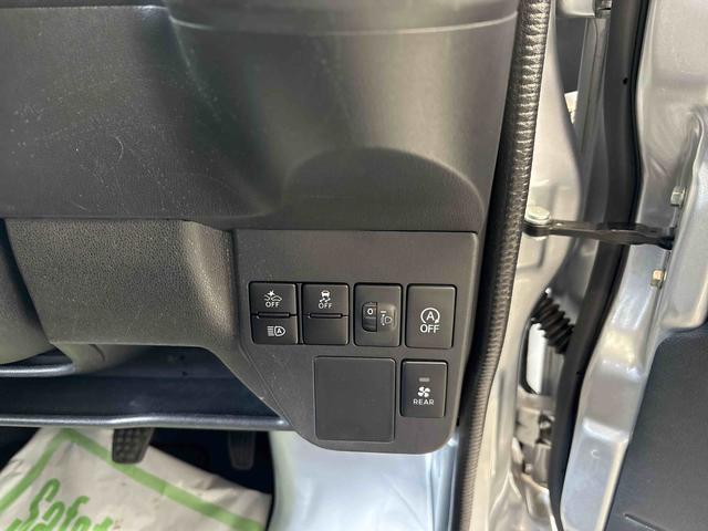 ハイゼットカーゴデラックスＳＡIIIパートタイム４ＷＤ　純正ラジオ　ＬＥＤヘッドライト　マニュアルエアコン　スマートアシスト（予防安全装置）　ＶＳＣ（横滑り防止機能）　オートライト／ハイビーム　キーレスエントリー（秋田県）の中古車