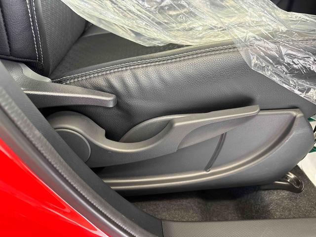 ロッキープレミアムＧ４ＷＤ　ディスプレイオーディオ　パノラマモニター　ＬＥＤヘッドランプ／フォグランプ　オートエアコン／ライト／ハイビーム／電動ドアミラー　電動パーキングブレーキ　リモコンエンジンスターター　ＥＴＣ（秋田県）の中古車