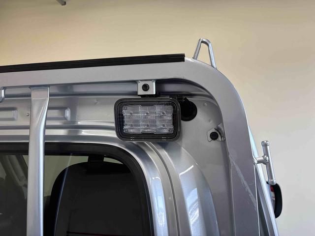 ハイゼットトラックEXT電子4WD オーディオレス LEDヘッドライト/フォグランプ オートライト/ハイビーム コーナーセンサー 電動格納ドアミラー マニュアルエアコン デフロック 荷台作業灯 ストロング防錆(秋田県)の中古車