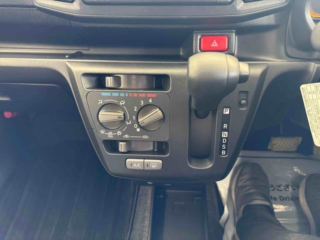 ミライースＬ　ＳＡIII４ＷＤ　純正ナビ　バックカメラ　ドライブレコーダー　キーレスエントリー　ハロゲンヘッドライト　コーナーセンサー　オートライト／ハイビーム　マニュアルエアコン　ＶＳＣ（横滑り防止機能）（秋田県）の中古車