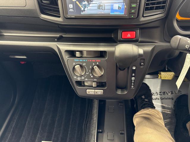 ミライースL SAIII4WD DVDチューナー ハロゲンヘッドライト キーレスエントリー バックカメラ コーナーセンサー マニュアルエアコン 夏タイヤ積み込み(社外アルミ付き) オートライト/ハイビーム(秋田県)の中古車