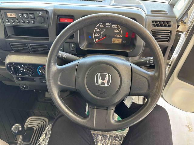 アクティトラックＳＤＸ４ＷＤ　純正ラジオ　ハロゲンヘッドライト　荷台作業灯　マニュアルエアコン（秋田県）の中古車