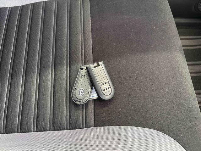 キャストアクティバＧ　ＳＡIII４ＷＤ　純正ナビ　バックカメラ　ステアリングスイッチ　オートエアコン／ライト／電動ドアミラー　ＬＥＤヘッドライト　フォグランプ　ＤＡＣ　ＥＴＣ　チルトステアリング　運転席シートリフター（秋田県）の中古車