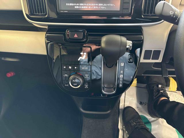 ムーヴキャンバスGブラックインテリアリミテッド SAIII4WD DVDチューナー パノラマモニター ステアリングスイッチ LEDヘッドライト/フォグランプ オートエアコン/ライト/ハイビーム/電動ドアミラー 両側電動スライドドア 運転席シートリフター(秋田県)の中古車