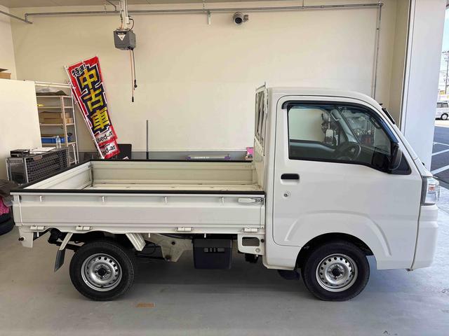 ハイゼットトラックスタンダードＳＡIIIｔパートタイム４ＷＤ　ハロゲンヘッドライト　マニュアルエアコン　ストロング防錆　ドライブレコーダー　ＶＳＣ（横滑り防止機能）　スマートアシスト（衝突安全防止機能）　リヤ４枚リーフスプリング（秋田県）の中古車