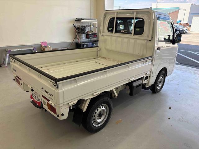 ハイゼットトラックスタンダードＳＡIIIｔパートタイム４ＷＤ　ハロゲンヘッドライト　マニュアルエアコン　ストロング防錆　ドライブレコーダー　ＶＳＣ（横滑り防止機能）　スマートアシスト（衝突安全防止機能）　リヤ４枚リーフスプリング（秋田県）の中古車