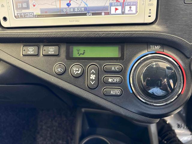 アクアＧ純正ナビ　踏み間違い防止　ハロゲンヘッドライト　ＥＴＣ　オートエアコン　純正アルミホイール　運転席シートリフター　電動格納ドアミラー　フロントシールドディアイサー　社外品ドライブレコーダー（前後）（秋田県）の中古車