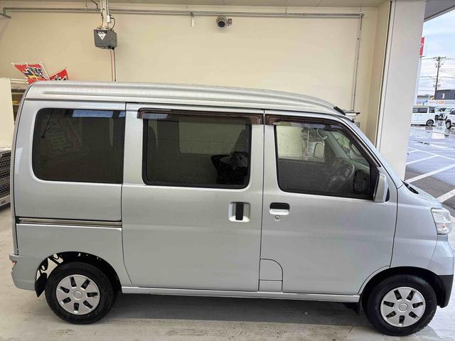 ハイゼットカーゴクルーズＳＡIIIパートタイム４ＷＤ　純正ＣＤ　ハロゲンヘッドライト　マニュアルエアコン　オートハイビーム　キーレスエントリー　電動格納ドアミラー　キーレスエントリー　社外品ドライブレコーダー　ＶＳＣ（横滑り防止機能）（秋田県）の中古車