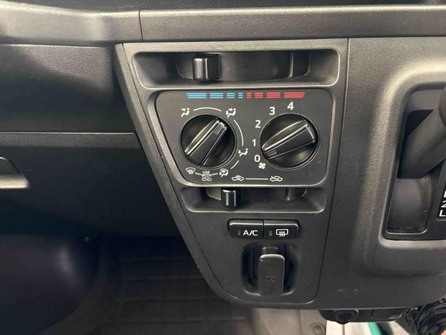 ハイゼットカーゴクルーズＳＡIIIパートタイム４ＷＤ　純正ＣＤ　ハロゲンヘッドライト　マニュアルエアコン　オートハイビーム　キーレスエントリー　電動格納ドアミラー　キーレスエントリー　社外品ドライブレコーダー　ＶＳＣ（横滑り防止機能）（秋田県）の中古車