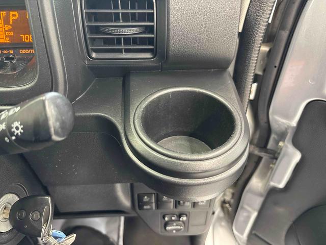 ハイゼットカーゴクルーズＳＡIIIパートタイム４ＷＤ　純正ＣＤ　ハロゲンヘッドライト　マニュアルエアコン　オートハイビーム　キーレスエントリー　電動格納ドアミラー　キーレスエントリー　社外品ドライブレコーダー　ＶＳＣ（横滑り防止機能）（秋田県）の中古車
