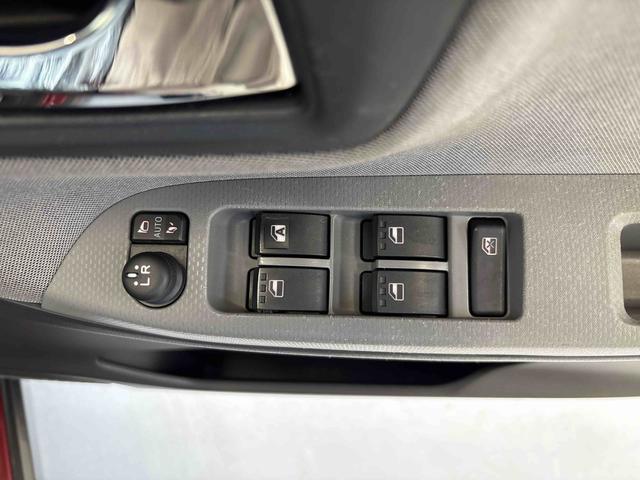 キャストアクティバX SAIII4WD CD ハロゲンヘッドライト キーフリーシステム オートエアコン/ライト 電動格納ドアミラー DAC チルトステアリング 運転席シートリフター VSC(横滑り防止機能)(秋田県)の中古車