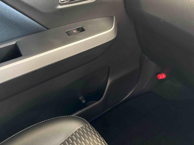 トールカスタムＧ４ＷＤ　純正ナビ　バックカメラ　リモコンエンジンスターター　ドライブレコーダー　ＥＴＣ　ＬＥＤヘッドライト／フォグランプ　電動パーキングブレーキ　クルーズコントロール　両側電動スライドドア（秋田県）の中古車
