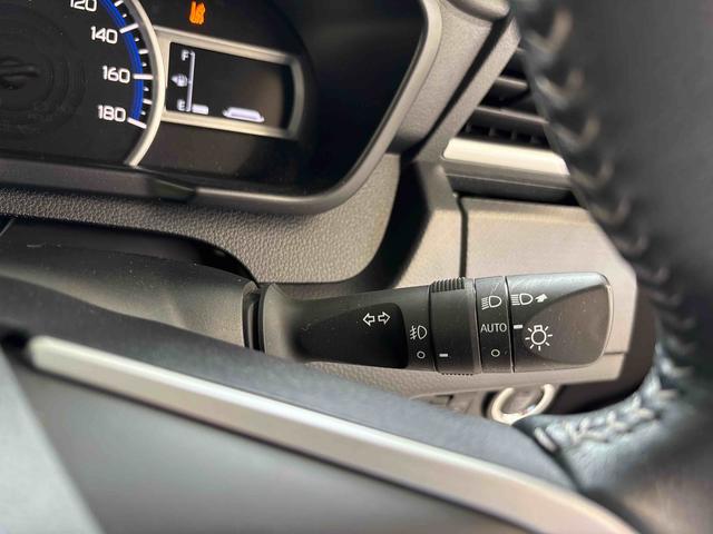 トールカスタムＧ４ＷＤ　純正ナビ　バックカメラ　リモコンエンジンスターター　ドライブレコーダー　ＥＴＣ　ＬＥＤヘッドライト／フォグランプ　電動パーキングブレーキ　クルーズコントロール　両側電動スライドドア（秋田県）の中古車