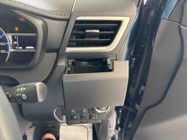 トールカスタムＧ４ＷＤ　純正ナビ　バックカメラ　リモコンエンジンスターター　ドライブレコーダー　ＥＴＣ　ＬＥＤヘッドライト／フォグランプ　電動パーキングブレーキ　クルーズコントロール　両側電動スライドドア（秋田県）の中古車