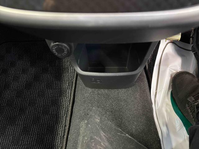 ムーヴカスタム X VS SAIII4WD DVDチューナー パノラマモニター ステアリングスイッチ 純正リモコンエンジンスターター 運転席シートヒーター LEDヘッドランプ/フォグランプ チルトステアリング 運転席シートリフター(秋田県)の中古車