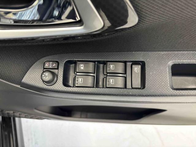 ムーヴカスタム X VS SAIII4WD DVDチューナー パノラマモニター ステアリングスイッチ 純正リモコンエンジンスターター 運転席シートヒーター LEDヘッドランプ/フォグランプ チルトステアリング 運転席シートリフター(秋田県)の中古車