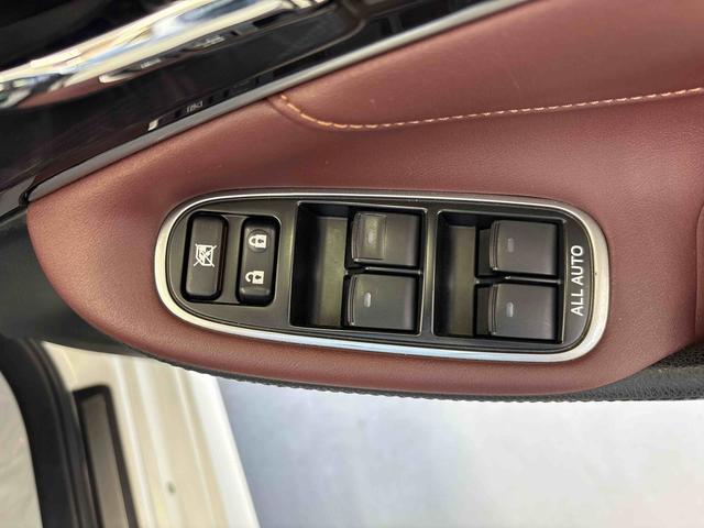 クラウンハイブリッドアスリートS Four4WD 純正ナビ バックカメラ ステアリングスイッチ ETC クルーズコントロール 電動格納ドアミラー オートエアコン/ライト チルトステアリング 純正リモコンエンジンスターター 運転席シートリフター(秋田県)の中古車