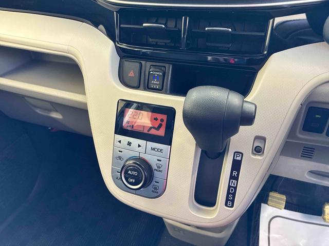 ムーヴＸリミテッドII　ＳＡIII４ＷＤ　スマアシＩＩＩ（衝突安全防止機能）　純正ＤＶＤチューナー　バックカメラ　ＴＶコントロールキット　キーフリー　オートエアコン／ライト　ＬＥＤヘッドランプ　チルトステアリング　シートリフター（秋田県）の中古車