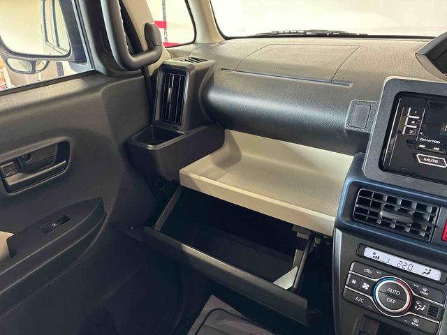 タントX4WD スマアシ(衝突安全防止機能) 純正CD バックカメラ 両側パワースライドドア キーフリー オートエアコン/ライト/電動格納式ドアミラー LEDヘッドランプ チルトステアリング シートリフター(秋田県)の中古車