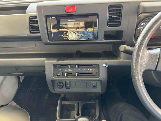 ハイゼットトラックスタンダードパートタイム4WD 社外品CD ハロゲンヘッドライト マニュアルエアコン リヤ4枚リーフスプリング KS(ストロング防錆) 荷台作業灯(秋田県)の中古車