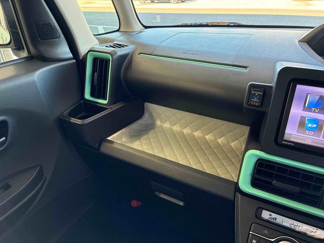 タントX4WD スマアシ(衝突安全防止機能) 純正ナビ/リモスタ バックカメラ 片側パワースライドドア オートエアコン/ライト/電動格納式ドアミラー LEDヘッドランプ チルトステアリング シートリフター(秋田県)の中古車