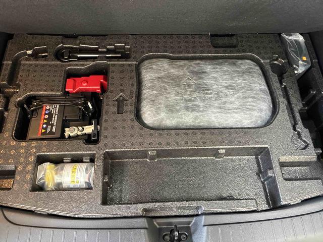 ノートＸ　ＦＯＵＲ４ＷＤ　衝突安全防止機能　ディスプレイオーディオ　バックカメラ　ドラレコ　ＥＴＣ　キーフリー　オートエアコン／ライト　ハロゲンヘッドランプ　チルトステアリング　シートリフター　コーナーセンサー（秋田県）の中古車