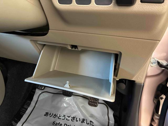 ミラＸスペシャル４ＷＤ　純正ＣＤチューナー　マニュアルエアコン　キーレスエントリー　ハロゲンヘッドライト　社外１３インチアルミホイール（秋田県）の中古車