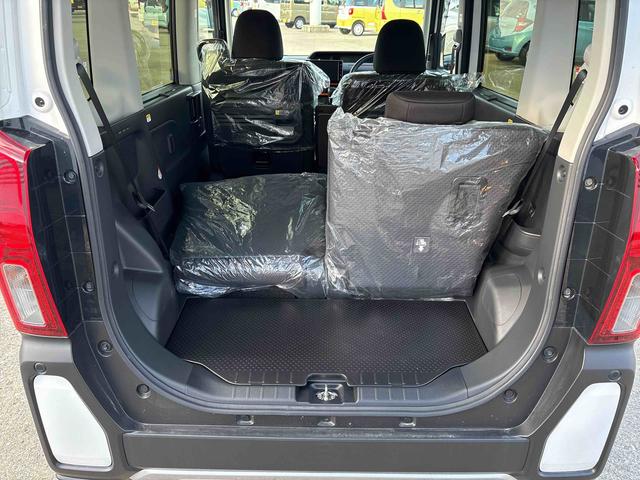 タントファンクロスターボ4WD ディスプレイオーディオ LEDヘッドランプ/フォグランプ オートエアコン/ライト/ハイビーム/電動格納ドアミラー 両側電動スライドドア 運転席・助手席シートヒーター 電動パーキングブレーキ(秋田県)の中古車