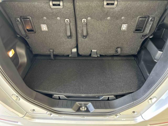 トールカスタムＧ　ターボ２ＷＤ　スマートアシスト（ダイハツ予防安全機能）　クルーズコントロール　オートライト／エアコン　純正ナビ／ドラレコ　パノラマモニター　ＥＴＣ　両側パワースライドドア　ＬＥＤヘッドランプ／フォグランプ（秋田県）の中古車