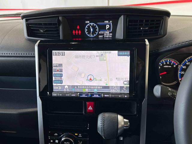 トールカスタムＧ　ターボ２ＷＤ　スマートアシスト（ダイハツ予防安全機能）　クルーズコントロール　オートライト／エアコン　純正ナビ／ドラレコ　パノラマモニター　ＥＴＣ　両側パワースライドドア　ＬＥＤヘッドランプ／フォグランプ（秋田県）の中古車
