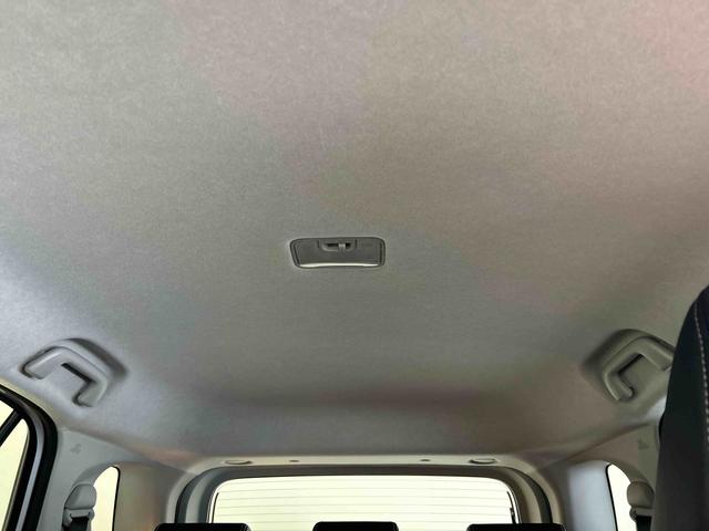 ロッキープレミアムＧ４ＷＤ　スマートアシスト（ダイハツ予防安全機能）　サイドエアバッグ　クルーズコントロール　オートライト／エアコン　運転席・助手席シートヒーター　ＬＥＤヘッドランプ／フォグランプ（秋田県）の中古車