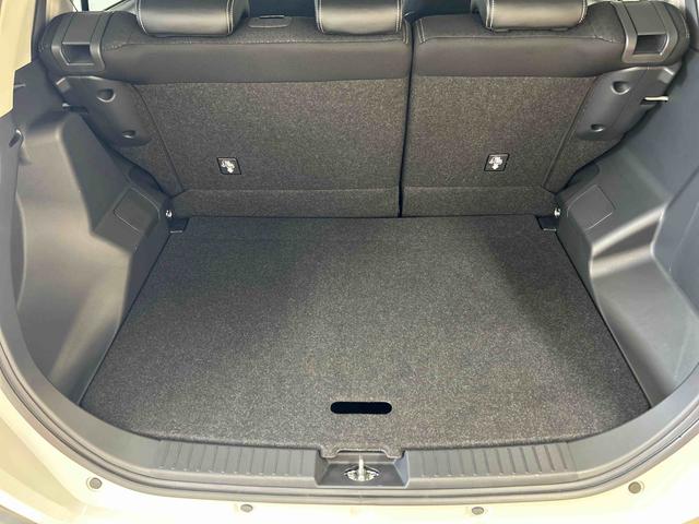 ロッキープレミアムＧ４ＷＤ　スマートアシスト（ダイハツ予防安全機能）　サイドエアバッグ　クルーズコントロール　オートライト／エアコン　運転席・助手席シートヒーター　ＬＥＤヘッドランプ／フォグランプ（秋田県）の中古車