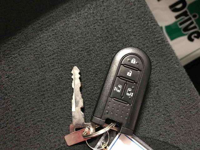 ムーヴキャンバスＸブラックアクセントリミテッド　ＳＡIII４ＷＤ　スマートアシスト（衝突回避支援）　サイドエアバッグ　オートライト／エアコン　パノラマモニター　両側パワースライドドア　キーフリーシステム　チルトステアリング／シートリフター（秋田県）の中古車
