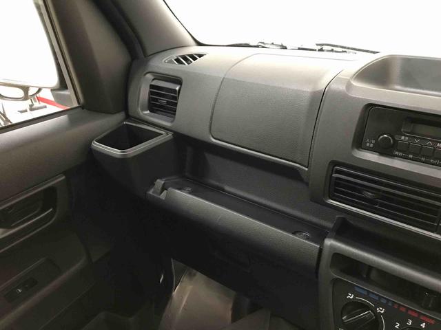 ハイゼットカーゴスペシャル４ＷＤ　スマートアシスト（ダイハツ予防安全機能）　オートライト　ＡＭ／ＦＭラジオ　パワーウィンドゥ　ハロゲンヘッドランプ（秋田県）の中古車