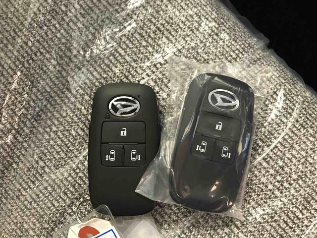 ムーヴキャンバスストライプスＸ４ＷＤ　スマートアシスト（ダイハツ予防安全機能）　オートライト／エアコン　両側パワースライドドア　チルトステアリング／シートリフター（秋田県）の中古車