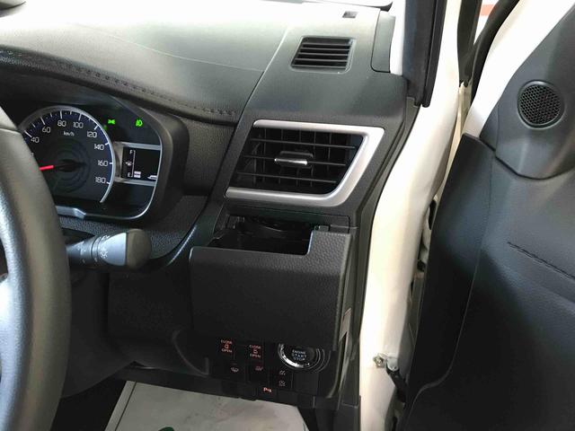 トールカスタムＧ４ＷＤ　スマートアシスト（ダイハツ予防安全機能）　クルーズコントロール　オートライト／エアコン　純正ナビ／バックカメラ　両側パワースライドドア　チルトステアリング／シートリフター（秋田県）の中古車