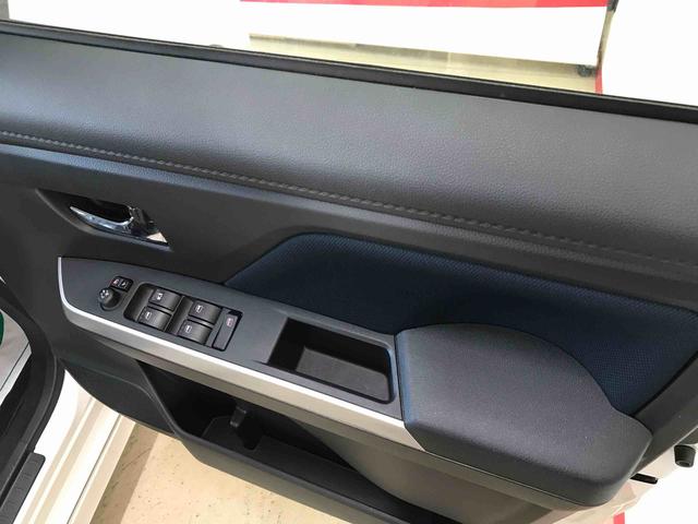 トールカスタムＧ４ＷＤ　スマートアシスト（ダイハツ予防安全機能）　クルーズコントロール　オートライト／エアコン　純正ナビ／バックカメラ　両側パワースライドドア　チルトステアリング／シートリフター（秋田県）の中古車