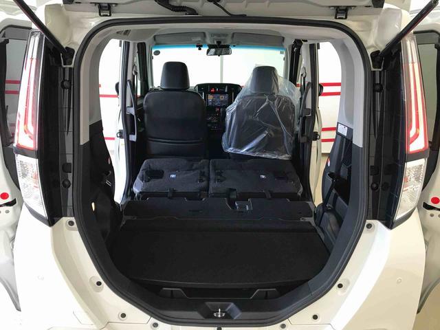 トールカスタムＧ４ＷＤ　スマートアシスト（ダイハツ予防安全機能）　クルーズコントロール　オートライト／エアコン　純正ナビ／バックカメラ　両側パワースライドドア　チルトステアリング／シートリフター（秋田県）の中古車