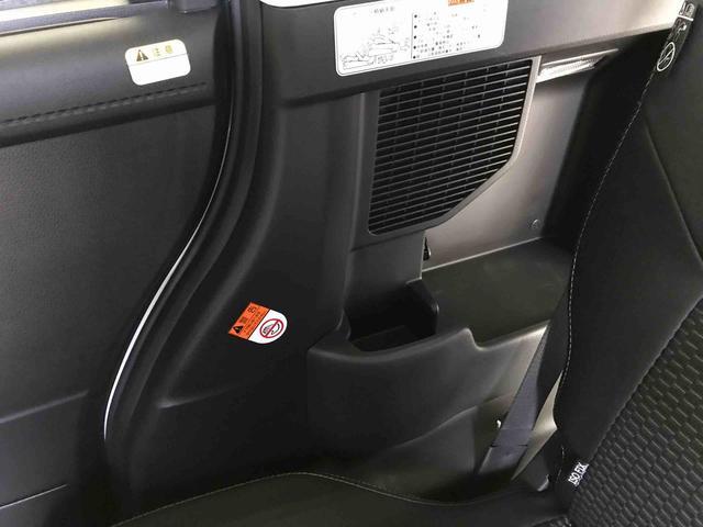 トールカスタムＧ４ＷＤ　スマートアシスト（ダイハツ予防安全機能）　クルーズコントロール　オートライト／エアコン　純正ナビ／バックカメラ　両側パワースライドドア　チルトステアリング／シートリフター（秋田県）の中古車