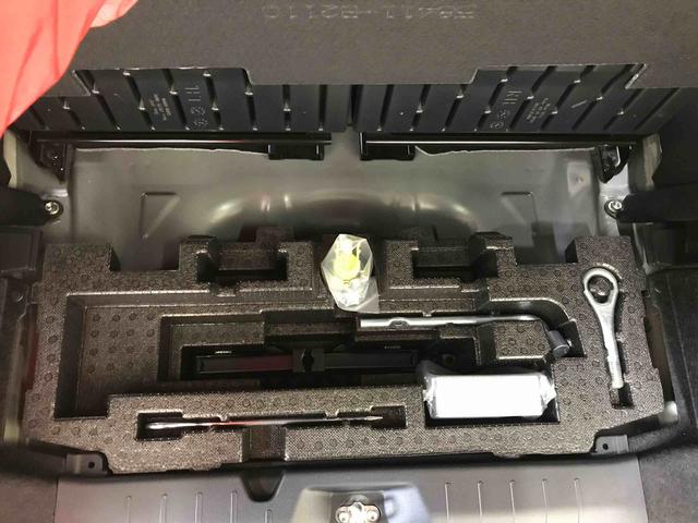 タントカスタムＸセレクション２ＷＤ　スマートアシスト（ダイハツ予防安全機能）　オートライト／エアコン　純正ナビ／バックカメラ　両側パワースライドドア　ＬＥＤヘッドランプ／フォグランプ　チルトステアリング／シートリフター（秋田県）の中古車