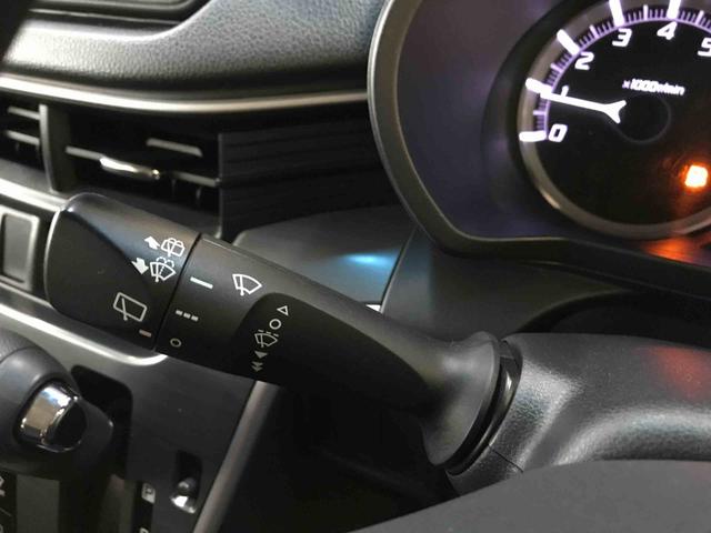 ムーヴカスタム　Ｘ４ＷＤ　オートライト／エアコン　ナビ　ＬＥＤヘッドランプ／フォグランプ　チルトステアリング／シートリフター（秋田県）の中古車