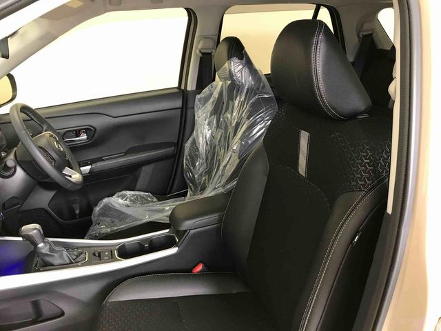 ロッキープレミアムＧ　ＨＥＶ２ＷＤ　スマートアシスト（ダイハツ予防安全機能）　クルーズコントロール　純正ナビ　オートライト／エアコン　運転席・助手席シートヒーター　ＬＥＤヘッドランプ／フォグ　チルトステアリング／シートリフター（秋田県）の中古車