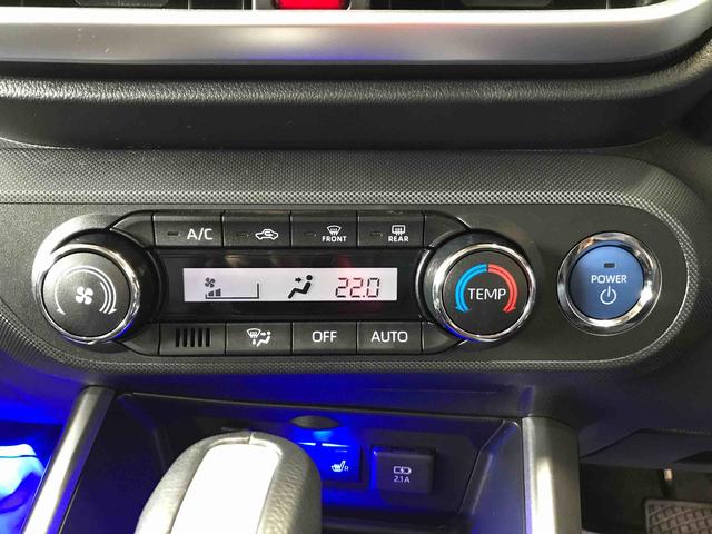 ロッキープレミアムＧ　ＨＥＶ２ＷＤ　スマートアシスト（ダイハツ予防安全機能）　クルーズコントロール　純正ナビ　オートライト／エアコン　運転席・助手席シートヒーター　ＬＥＤヘッドランプ／フォグ　チルトステアリング／シートリフター（秋田県）の中古車
