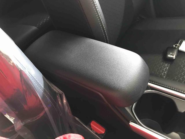 ロッキープレミアムＧ　ＨＥＶ２ＷＤ　スマートアシスト（ダイハツ予防安全機能）　クルーズコントロール　純正ナビ　オートライト／エアコン　運転席・助手席シートヒーター　ＬＥＤヘッドランプ／フォグ　チルトステアリング／シートリフター（秋田県）の中古車
