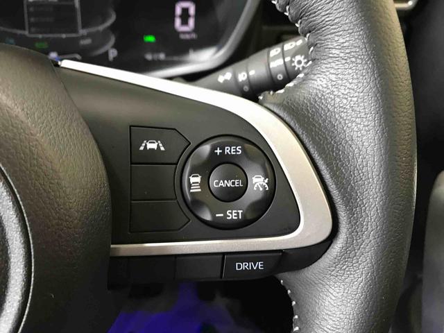 ロッキープレミアムＧ　ＨＥＶ２ＷＤ　スマートアシスト（ダイハツ予防安全機能）　クルーズコントロール　純正ナビ　オートライト／エアコン　運転席・助手席シートヒーター　ＬＥＤヘッドランプ／フォグ　チルトステアリング／シートリフター（秋田県）の中古車