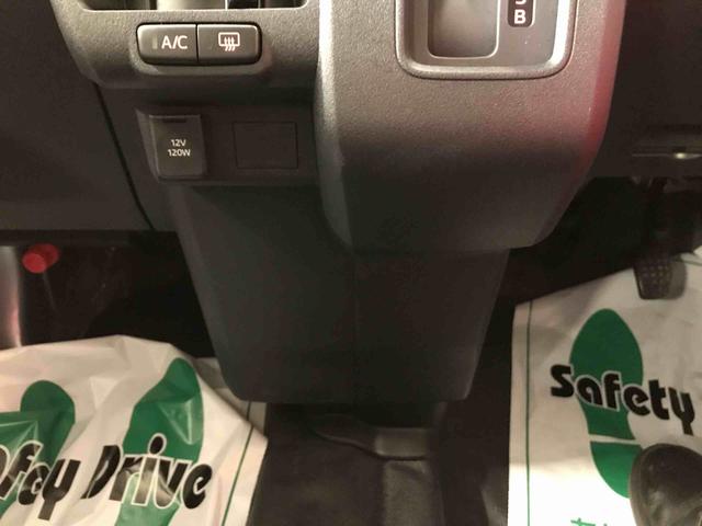 ハイゼットカーゴスペシャル４ＷＤ　スマートアシスト（ダイハツ予防安全機能）　オートライト　リヤヒーター　純正ＡＭ／ＦＭラジオ　マニュアルエアコン　パワーウィンドゥ（秋田県）の中古車